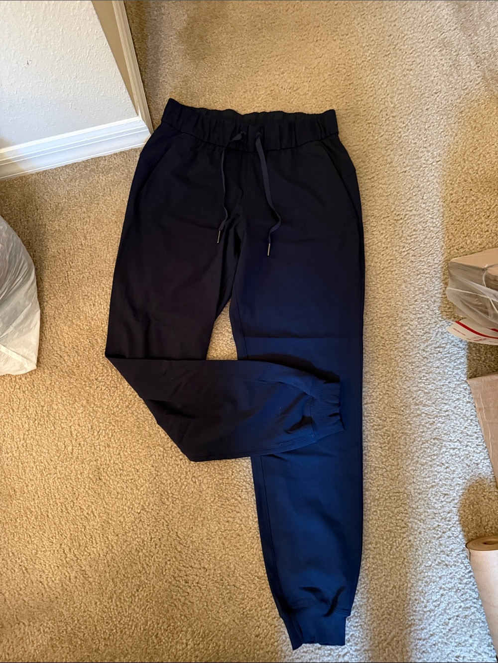 lululemon athletica Navy Blue On The Fly Women's Joggers- NWOT ,size 4